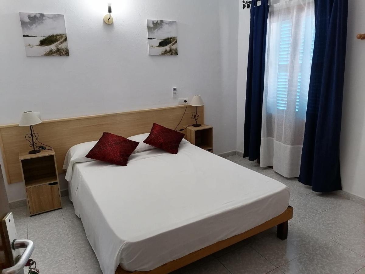 Hostal Pepe Сан-Ферран-де-сес-Рокес Екстер'єр фото