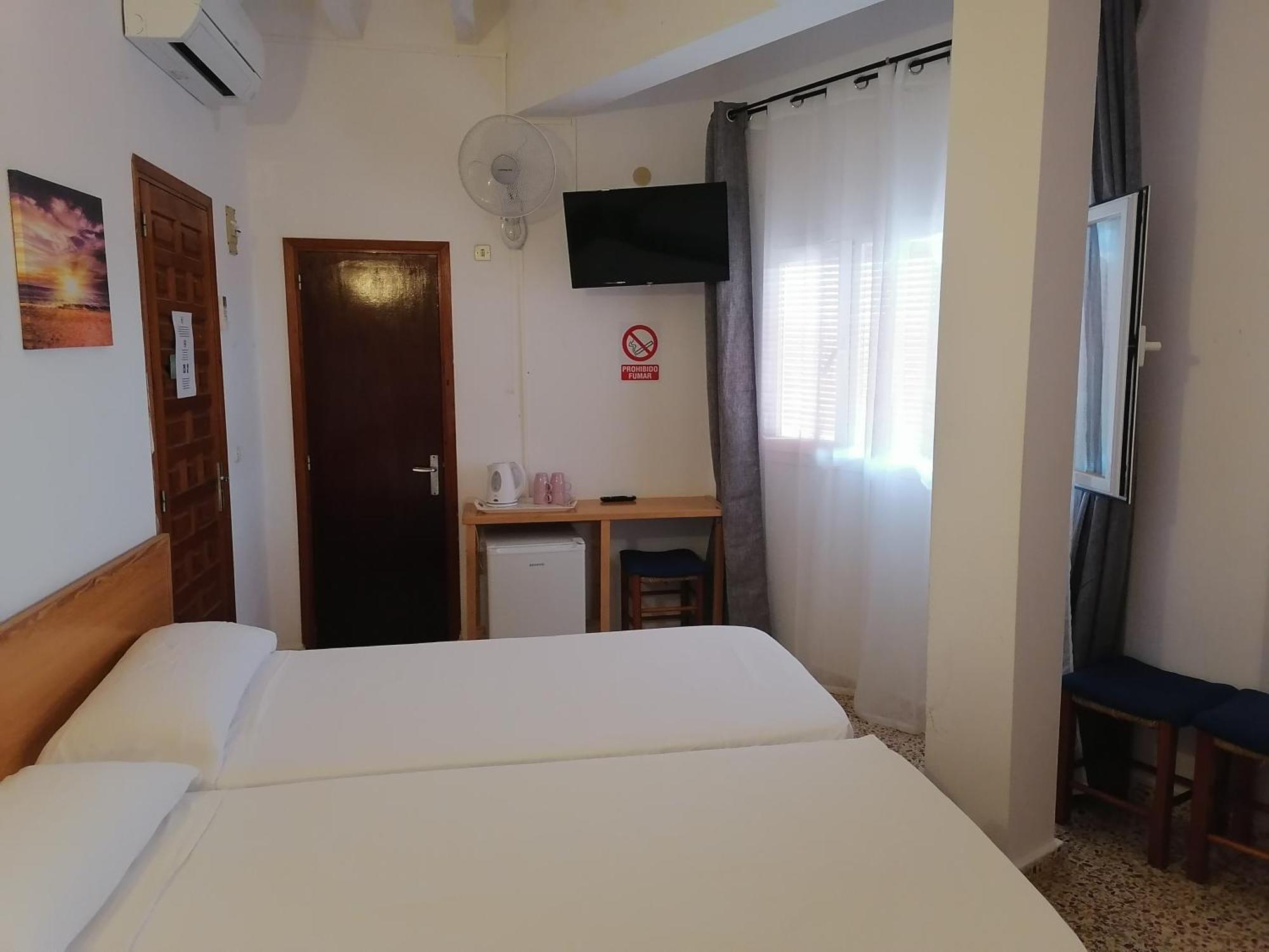 Hostal Pepe Сан-Ферран-де-сес-Рокес Екстер'єр фото